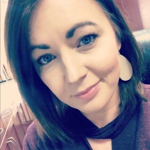 Meet your Posher, Becky